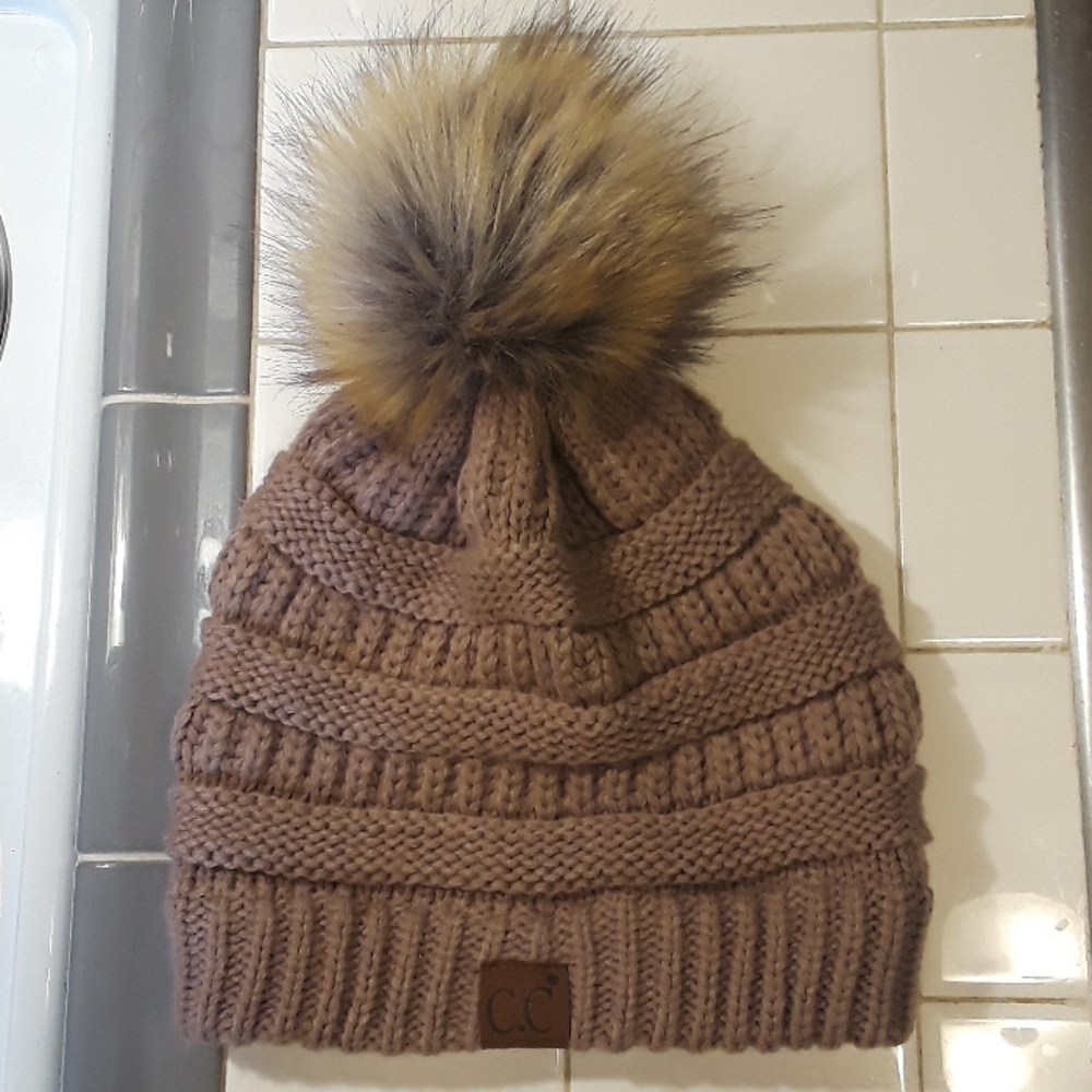 MUST SELL!! Women's Knitted Cap